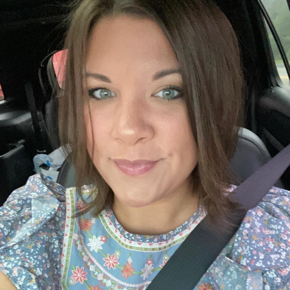Meet your Posher, Jennifer